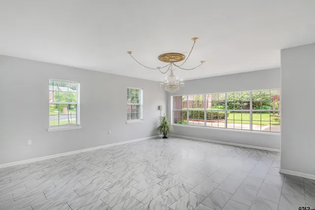 $499,900 | 5718 Gloucester Drive, Tyler, TX 75707