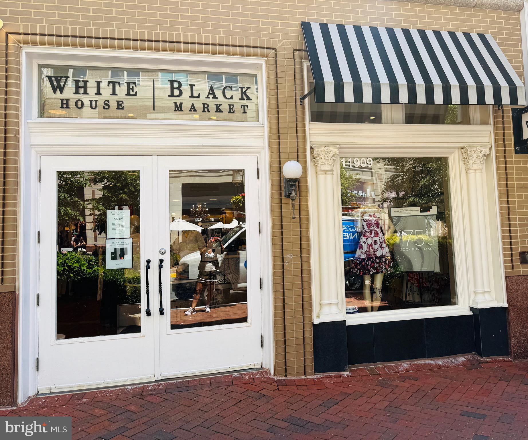 12001 Market Street, Unit 124 Reston, VA 20190 - Photo 36 of 42 Shopping At Reston Town Center