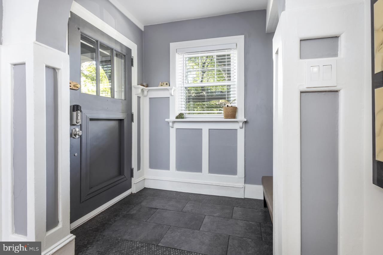 7141 Cresheim Road Philadelphia, PA 19119 - Photo 5 of 41 Gallery Image 5