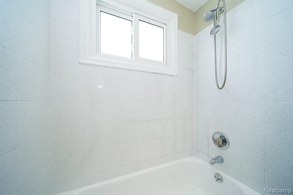 7635 Harding Street Taylor, MI 48180 - Photo 31 of 64 Gallery Image 31