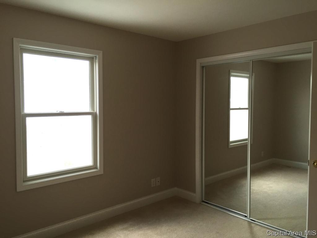 1358 Milldale Drive Rochester, IL 62563 - Photo 33 of 36 Gallery Image 33