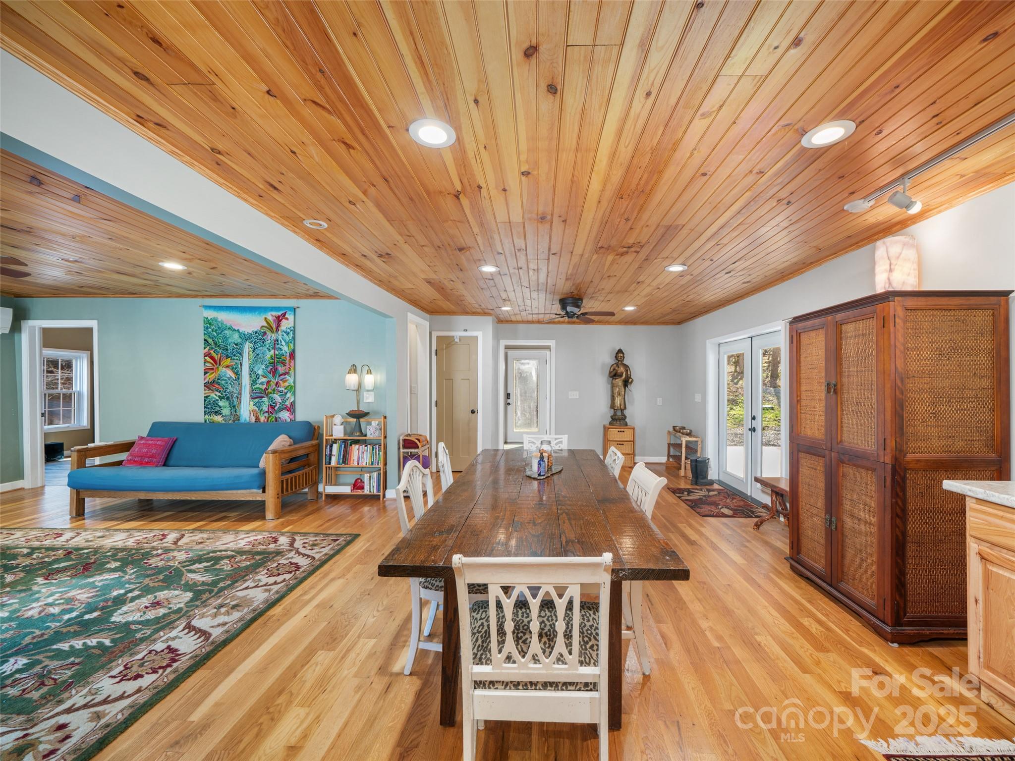 23 Katie's Road, Unit 145 95 ACRES Marshall, NC 28753 - Photo 15 of 48 a very nice looking room with a large window