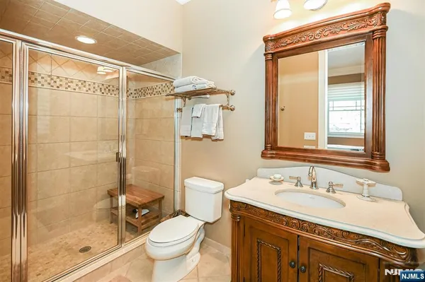 $2,350,000 | 506 Julie Court, Wyckoff, NJ 07481