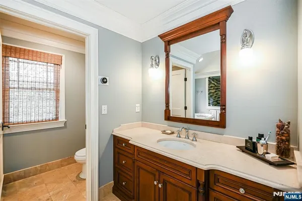 $2,350,000 | 506 Julie Court, Wyckoff, NJ 07481