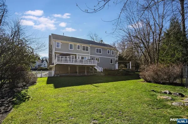 $2,350,000 | 506 Julie Court, Wyckoff, NJ 07481