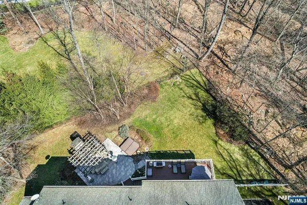 $2,350,000 | 506 Julie Court, Wyckoff, NJ 07481