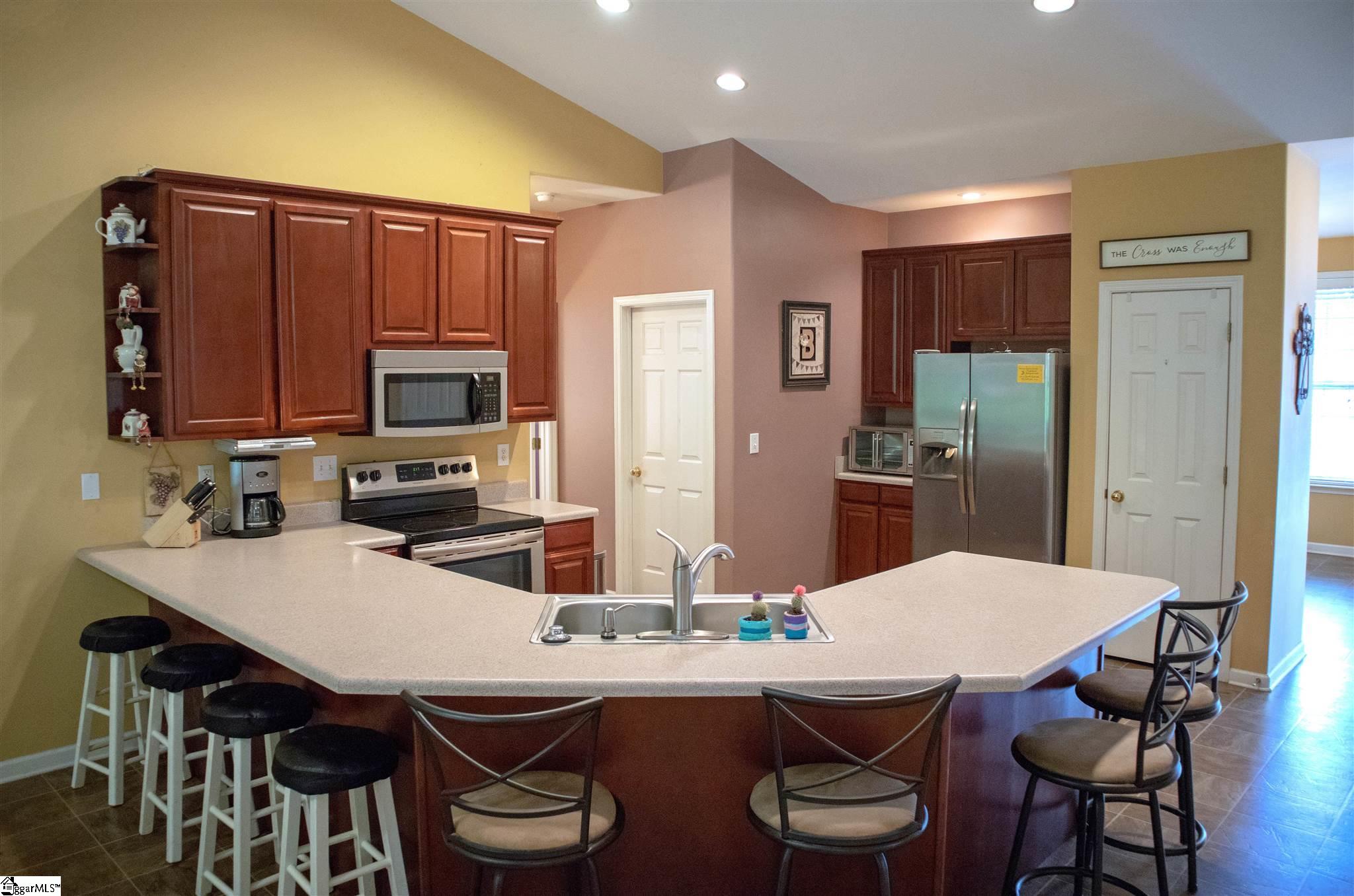 624 Geranium Lane Greer, SC 29365 - Photo 11 of 36 Gallery Image 11