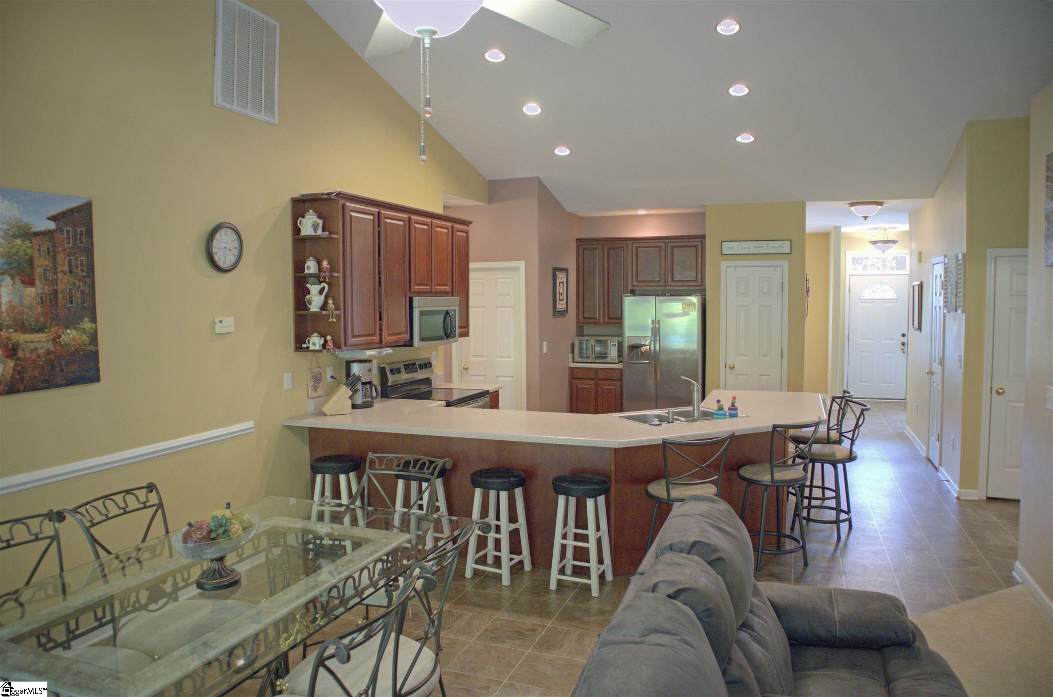 624 Geranium Lane Greer, SC 29365 - Photo 13 of 36 Gallery Image 13