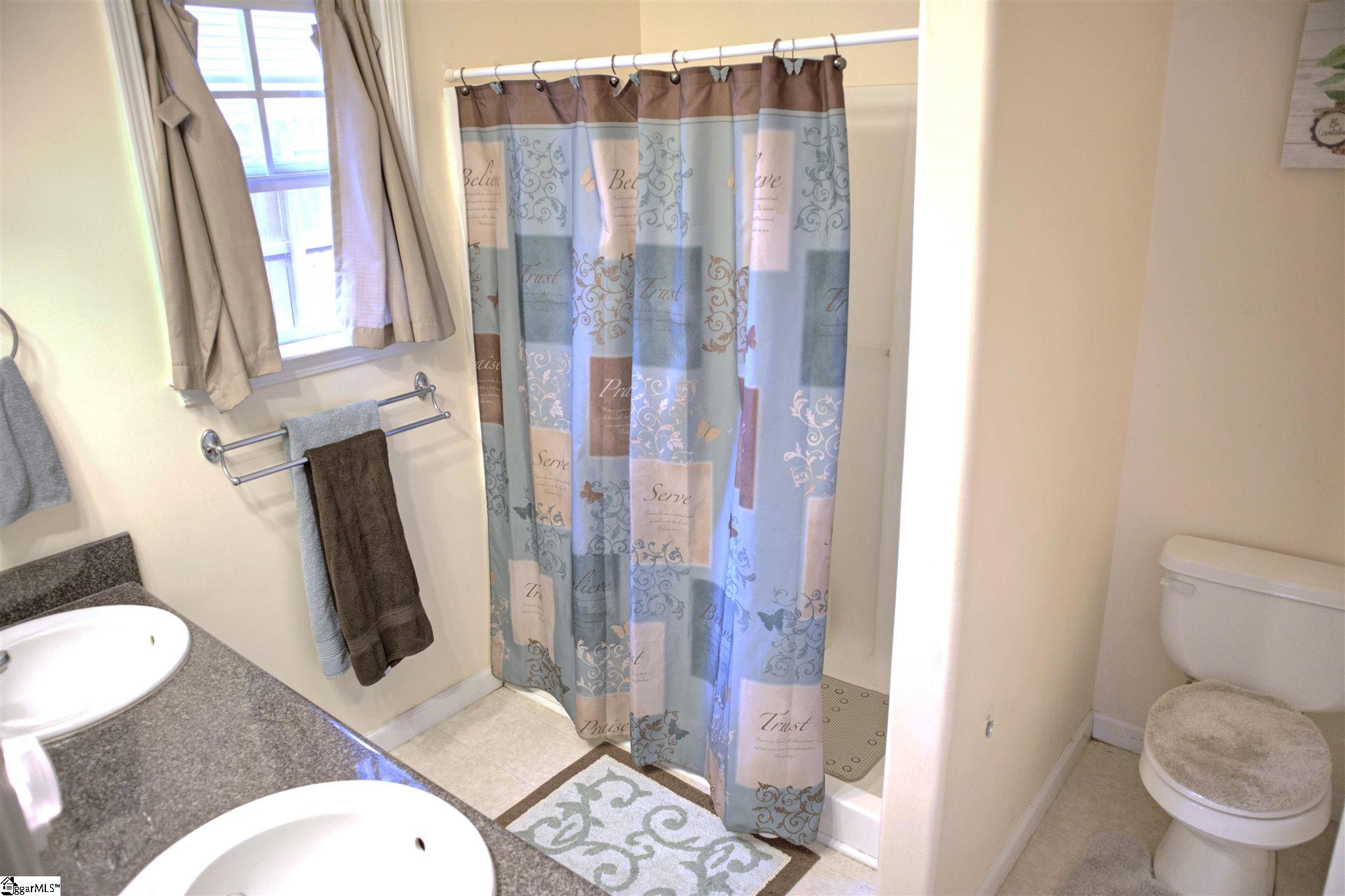 624 Geranium Lane Greer, SC 29365 - Photo 21 of 36 Gallery Image 21