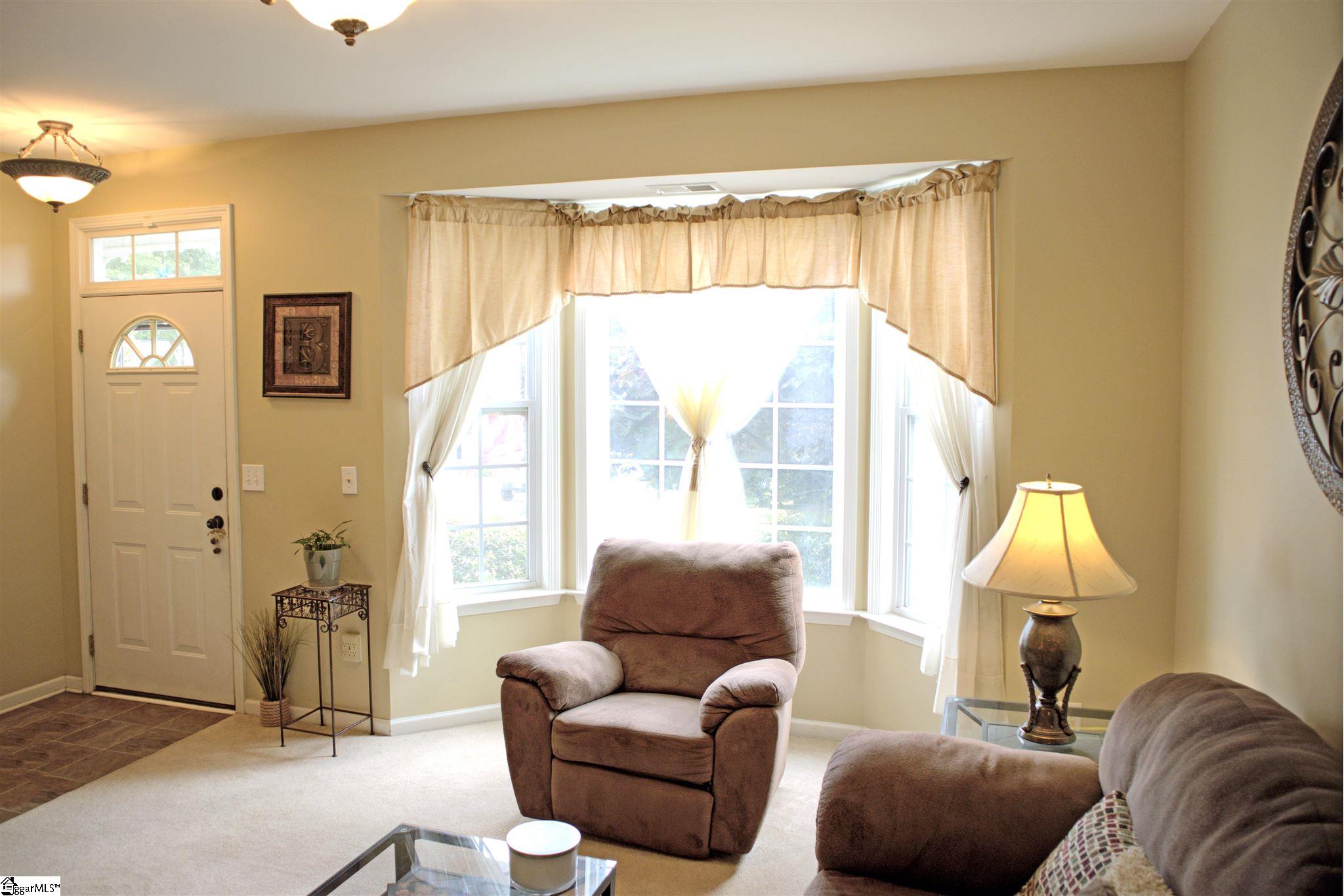 624 Geranium Lane Greer, SC 29365 - Photo 5 of 36 Gallery Image 5