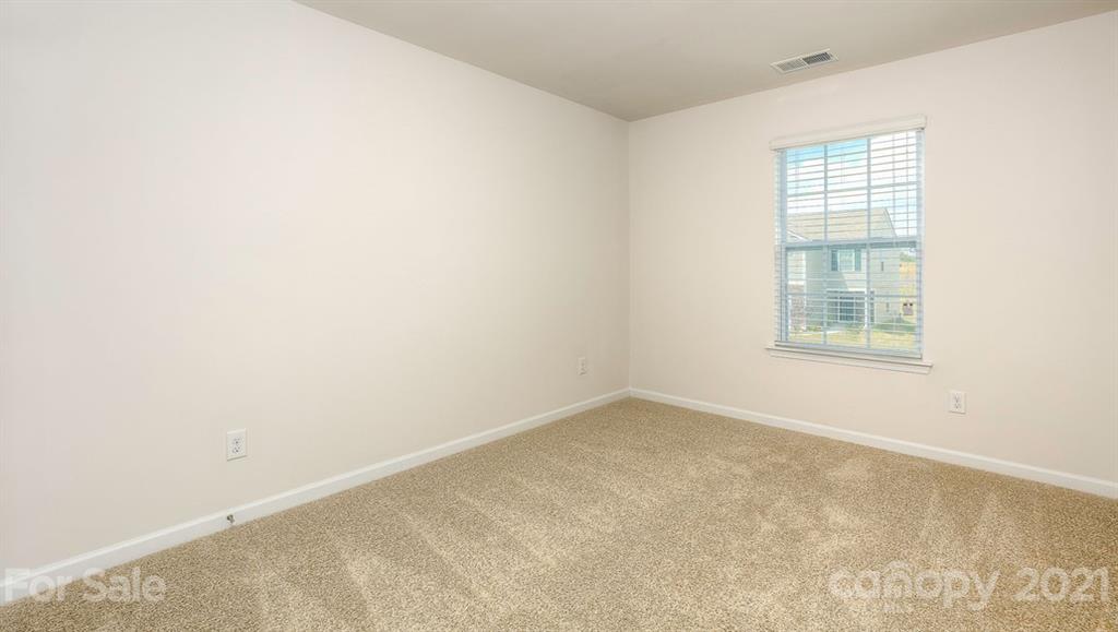 348 Gaines Road Clover, SC 29710 - Photo 5 of 48