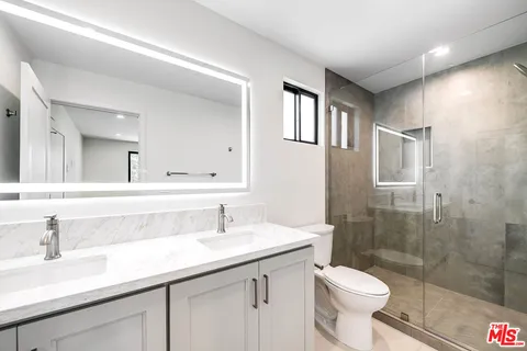$2,599,000 | 5954 Simpson Avenue, Los Angeles, CA 91607