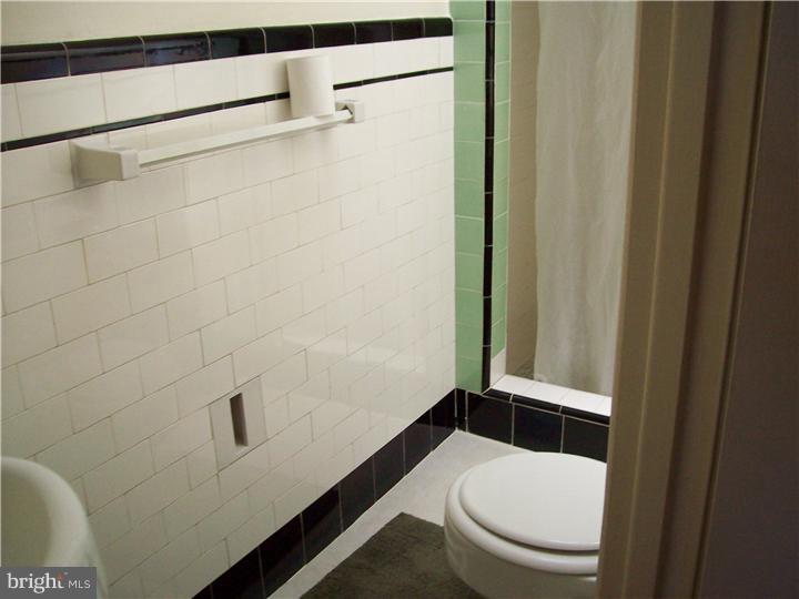 278 Copley Road Upper Darby, PA 19082 - Photo 11 of 18 Master Bathroom