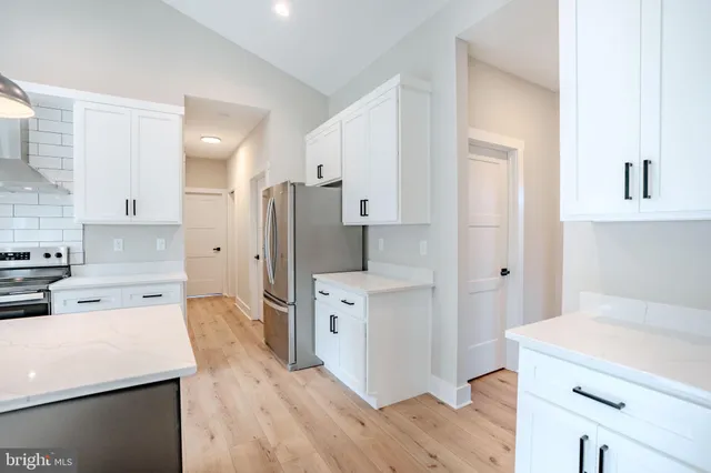 $799,999 | Jingle Bells Court, Shepherdstown, WV 25443