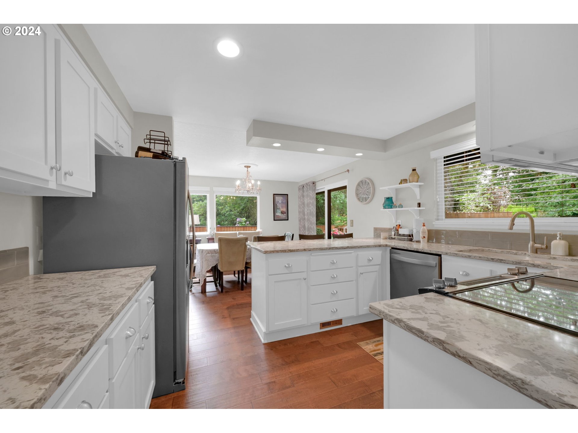 2270 Ridgeway Drive Eugene, OR 97401 - Photo 16 of 46 Gallery Image 16