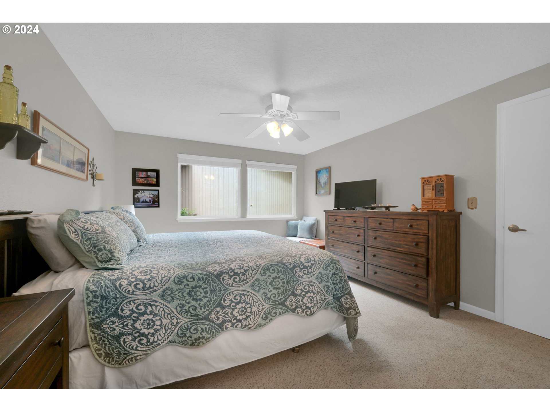 2270 Ridgeway Drive Eugene, OR 97401 - Photo 21 of 46 Gallery Image 21