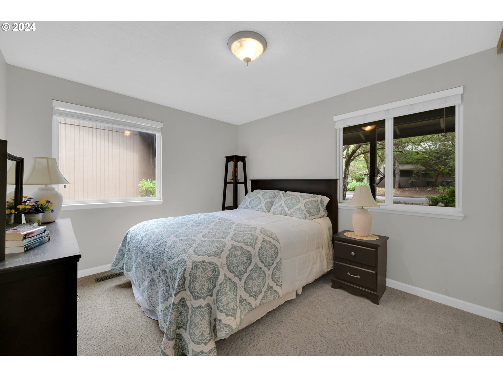 2270 Ridgeway Drive Eugene, OR 97401 - Photo 25 of 46 Gallery Image 25