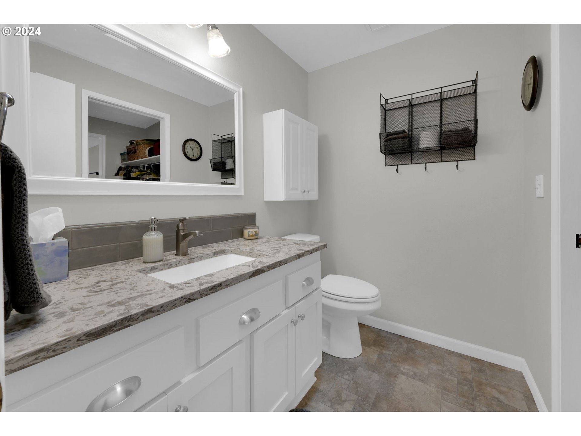 2270 Ridgeway Drive Eugene, OR 97401 - Photo 29 of 46 Gallery Image 29