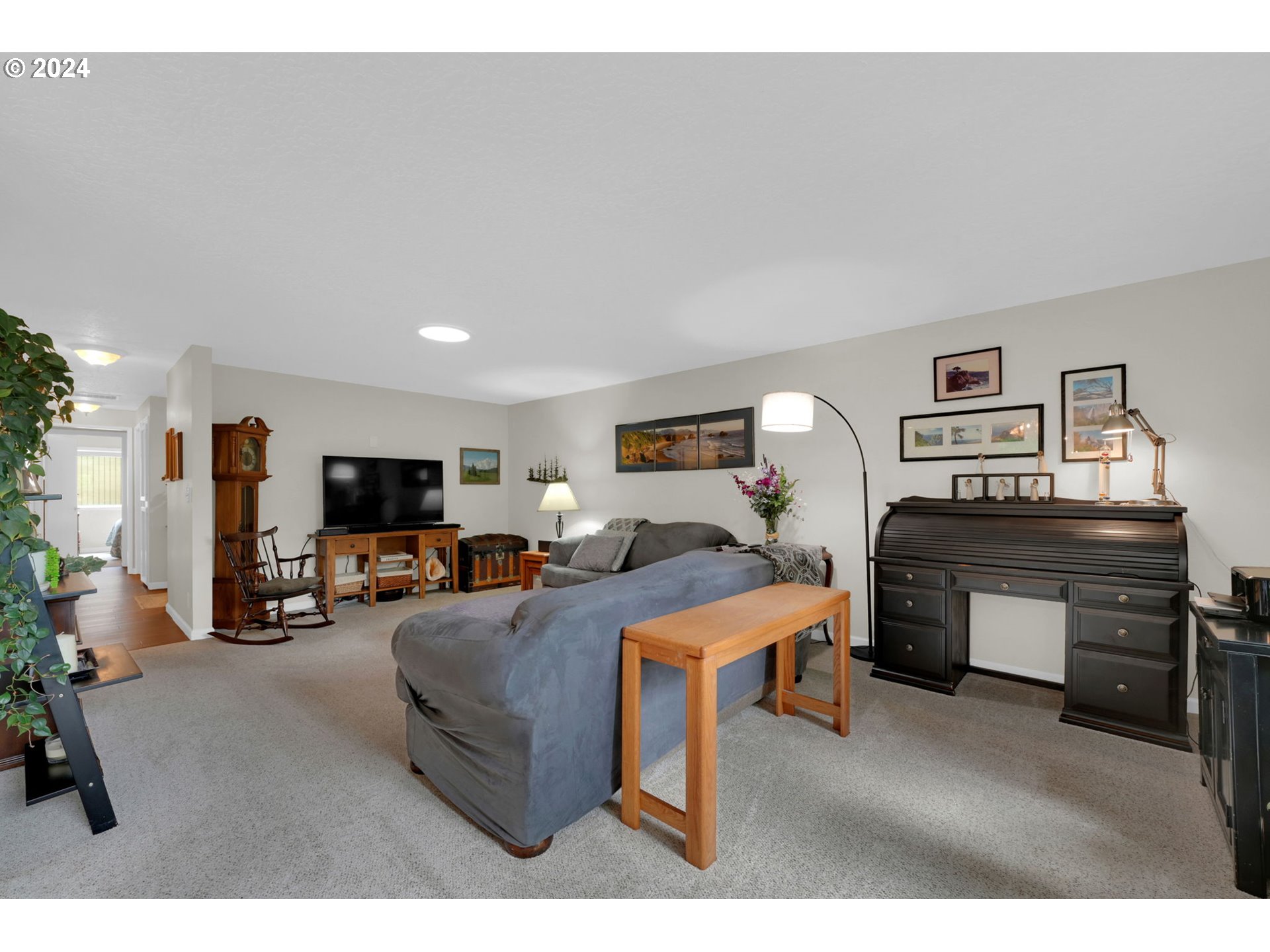 2270 Ridgeway Drive Eugene, OR 97401 - Photo 6 of 46 Gallery Image 6