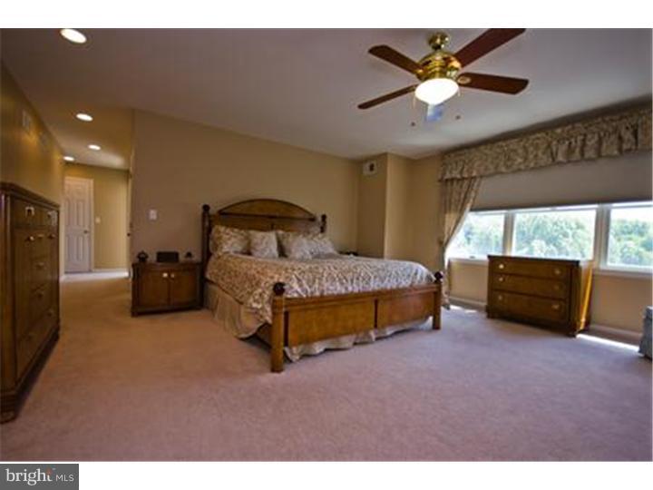 33 Zaitz Farm Road Princeton Junction, NJ 08550 - Photo 11 of 17 Bedroom - Main