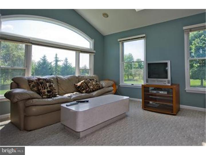 33 Zaitz Farm Road Princeton Junction, NJ 08550 - Photo 15 of 17 Sun Room