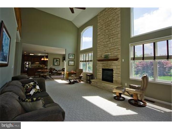 33 Zaitz Farm Road Princeton Junction, NJ 08550 - Photo 6 of 17 Family Room