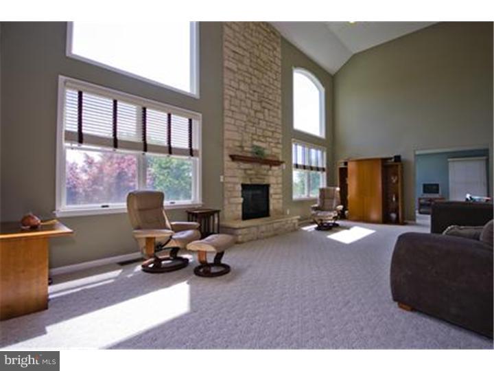 33 Zaitz Farm Road Princeton Junction, NJ 08550 - Photo 7 of 17 Dining Room