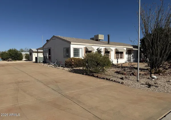 $1,600 | 30909 Fort Apache Drive, Unit LOT 6, Congress, AZ 85332