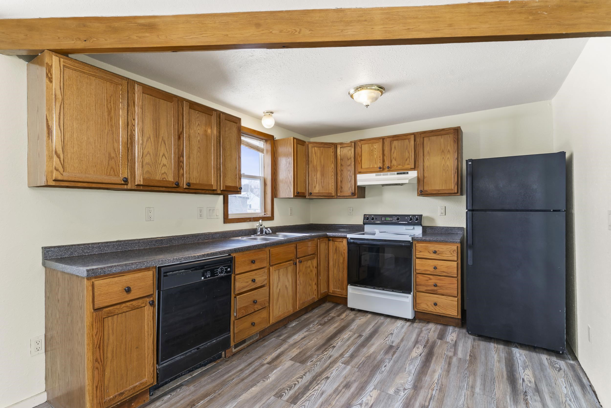 1508 East Wisconsin Avenue Appleton, WI 54911 - Photo 8 of 22