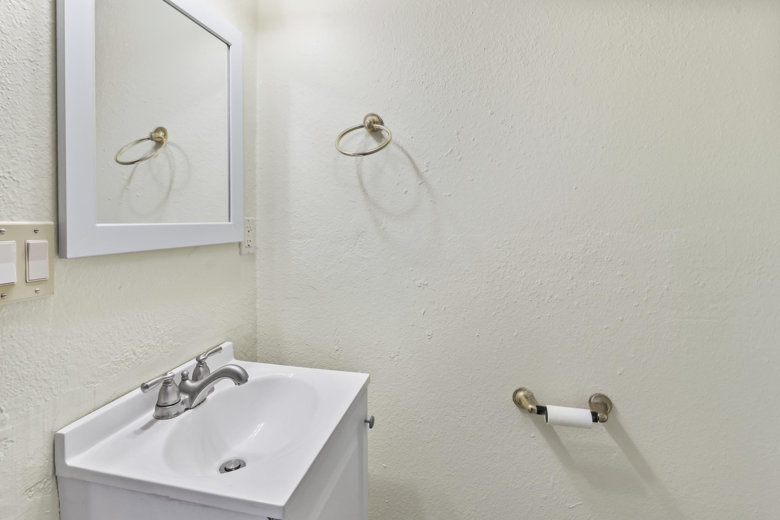 1508 East Wisconsin Avenue Appleton, WI 54911 - Photo 10 of 22