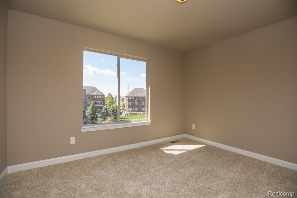 8906 Inverness Washington, MI 48095 - Photo 31 of 51 Chris_Dabaldo_8906_Inverness_Chris_Debaldo_8906_Inverness-23.jpg