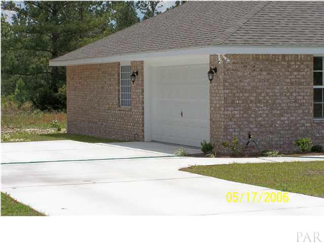 9883 Nichols Lake Road Milton, FL 32583 - Photo 2 of 11 Gallery Image 2