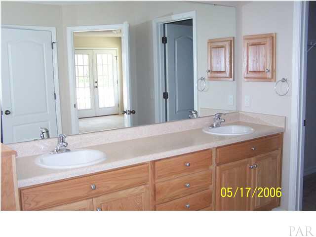 9883 Nichols Lake Road Milton, FL 32583 - Photo 10 of 11 Gallery Image 10