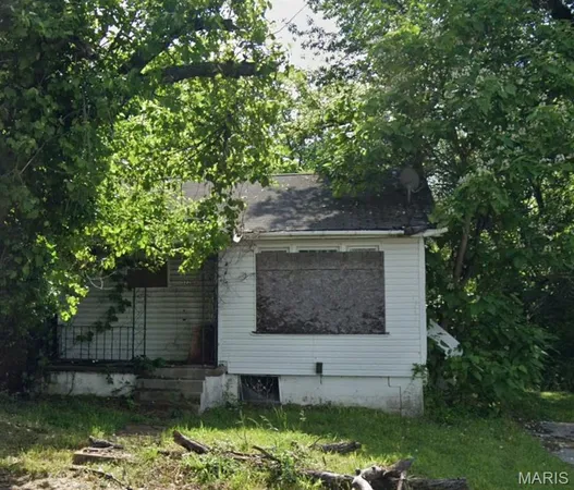$1 | 5220 Hodiamont Avenue, St. Louis, MO 63136