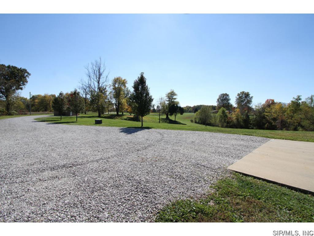 3915 Seiler Road Dorsey, IL 62021 - Photo 3 of 22