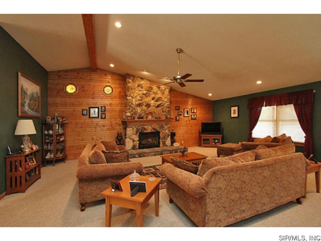 3915 Seiler Road Dorsey, IL 62021 - Photo 7 of 22