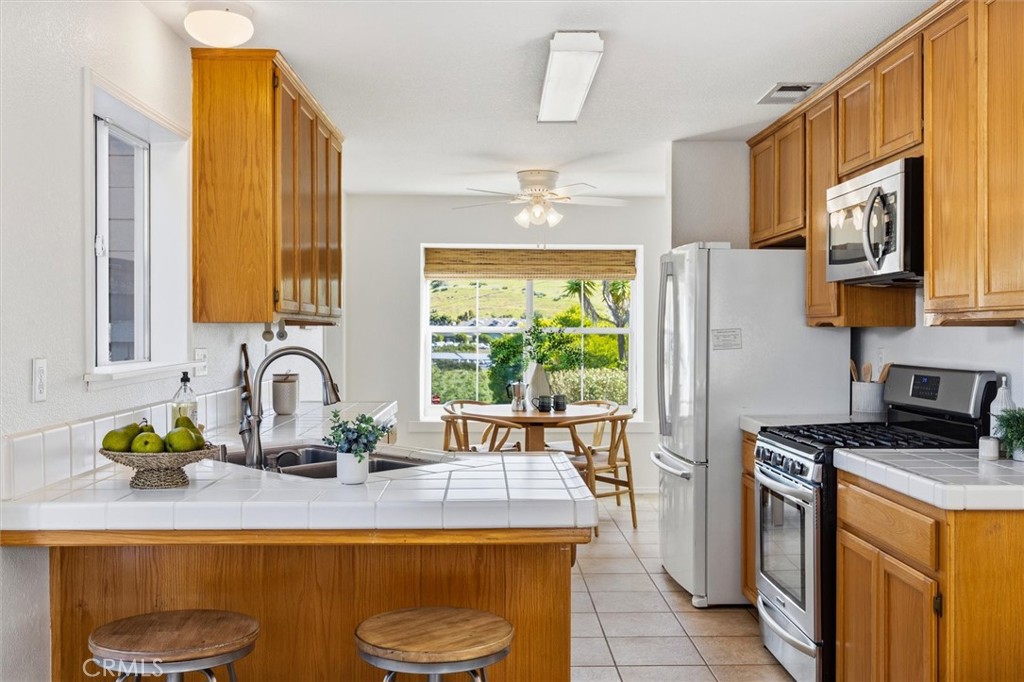 2315 Adams Street Cambria, CA 93428 - Photo 7 of 37