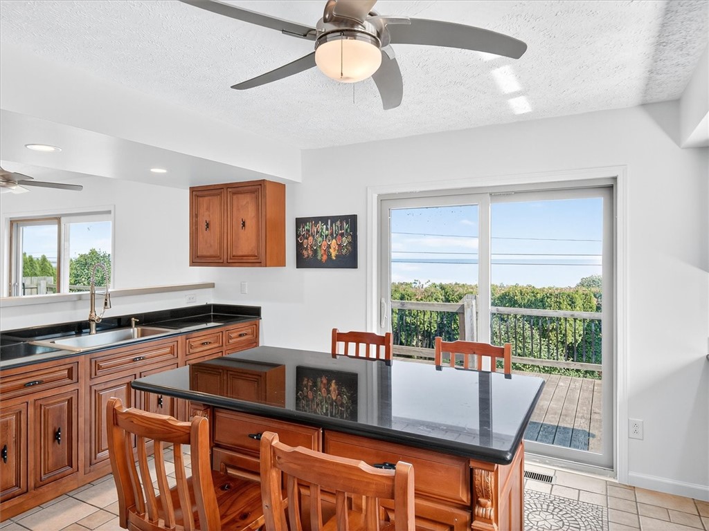 14462 Lakeshore Road Carlton, NY 14477 - Photo 9 of 33