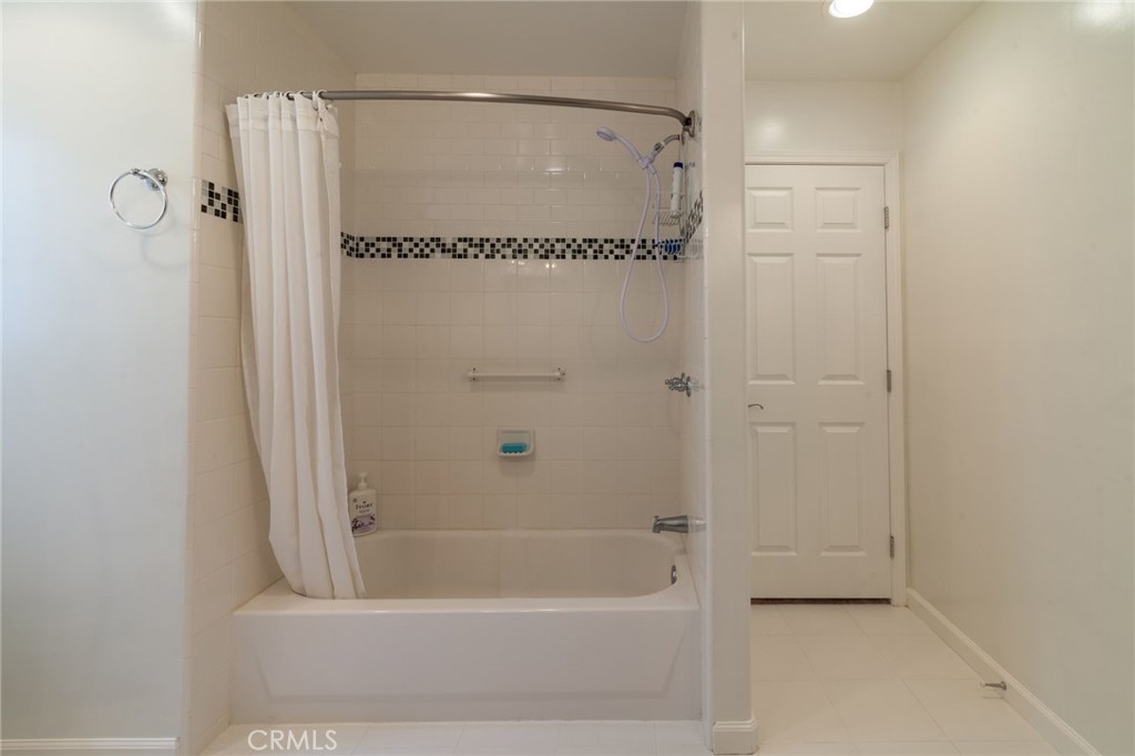 10424 Big Tujunga Canyon Road Tujunga, CA 91042 - Photo 29 of 57 a bathroom with a bathtub