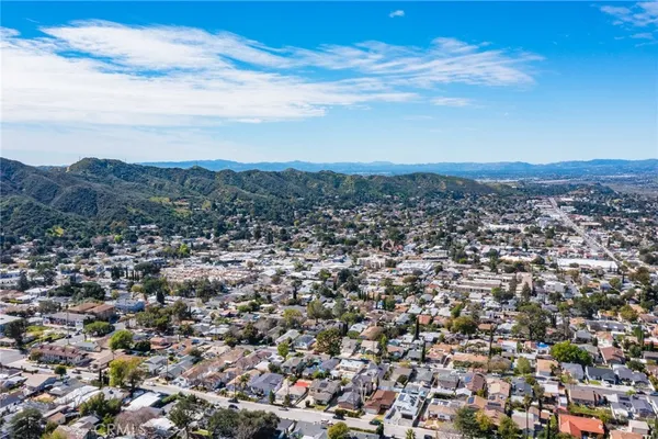 $985,000 | 10424 Big Tujunga Canyon Road, Tujunga, CA 91042