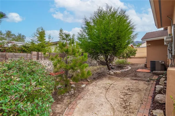 $985,000 | 10424 Big Tujunga Canyon Road, Tujunga, CA 91042