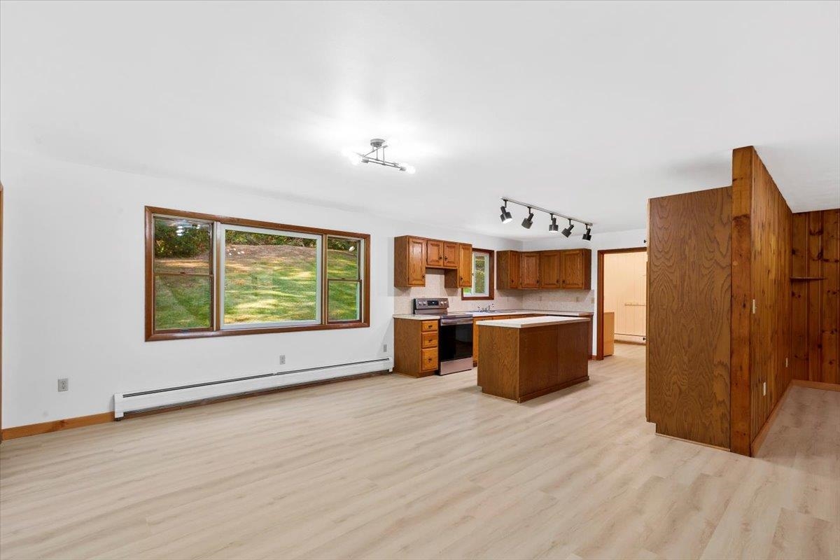 989 Carpenter Hill Road Pownal, VT 05201 - Photo 11 of 44