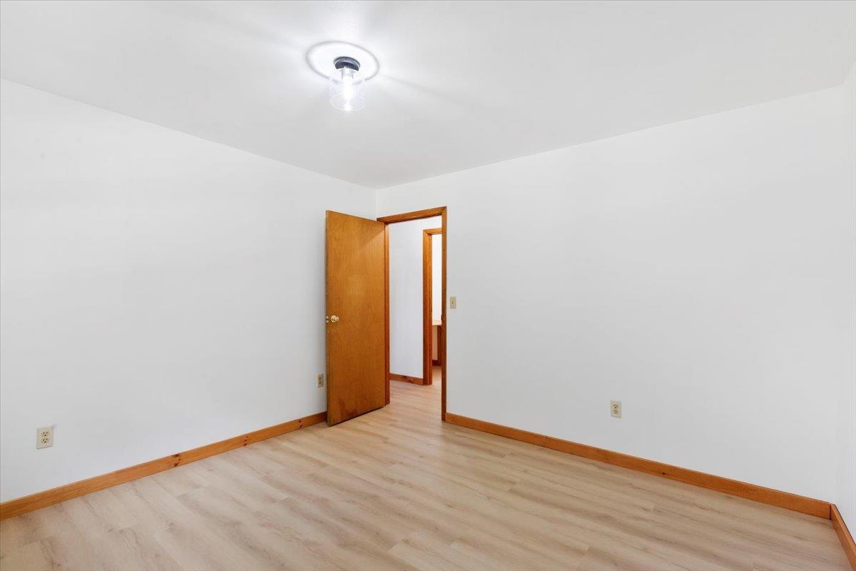 989 Carpenter Hill Road Pownal, VT 05201 - Photo 24 of 44