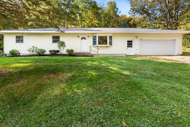 $365,000 | 989 Carpenter Hill Road, Pownal, VT 05201