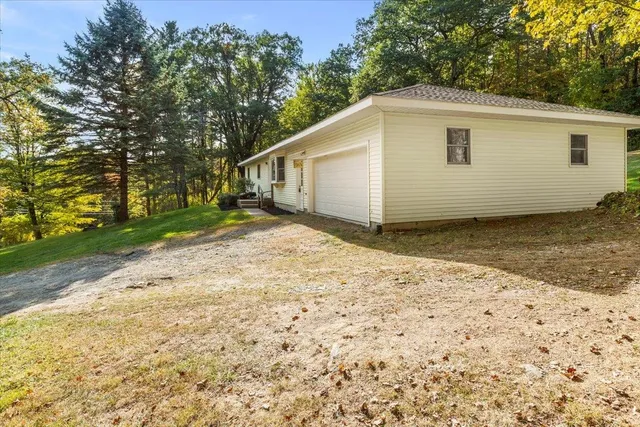 $365,000 | 989 Carpenter Hill Road, Pownal, VT 05201