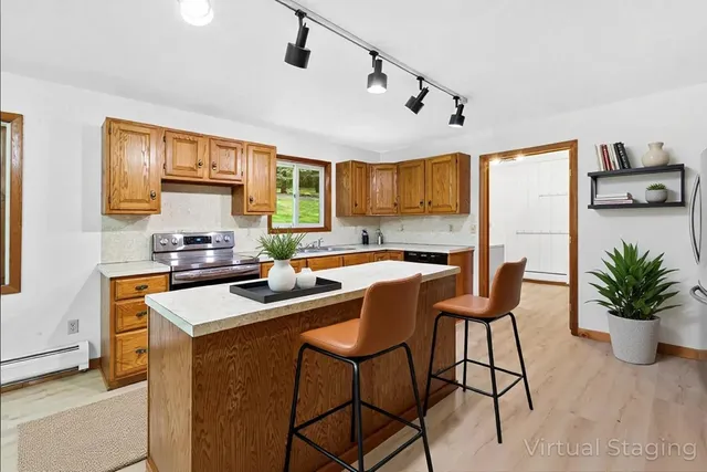 $365,000 | 989 Carpenter Hill Road, Pownal, VT 05201