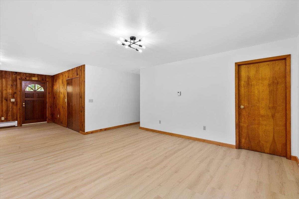 989 Carpenter Hill Road Pownal, VT 05201 - Photo 7 of 44