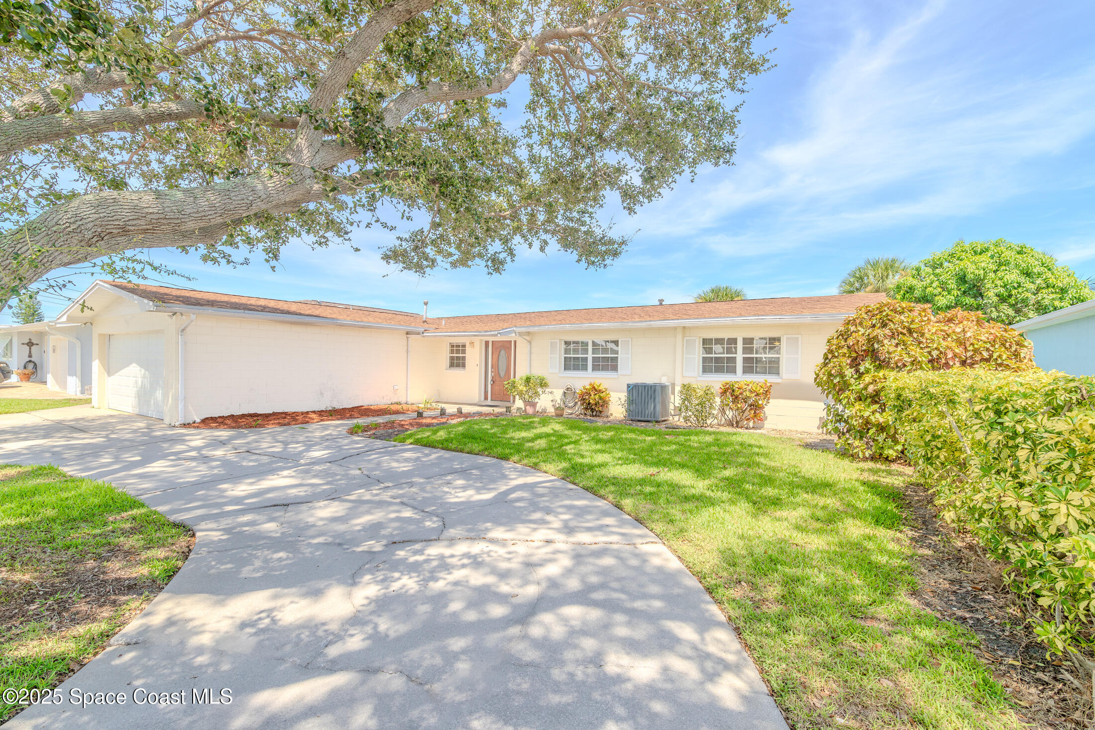 125 Deleon Road Cocoa Beach, FL 32931 - Photo 1 of 35 Front Picture