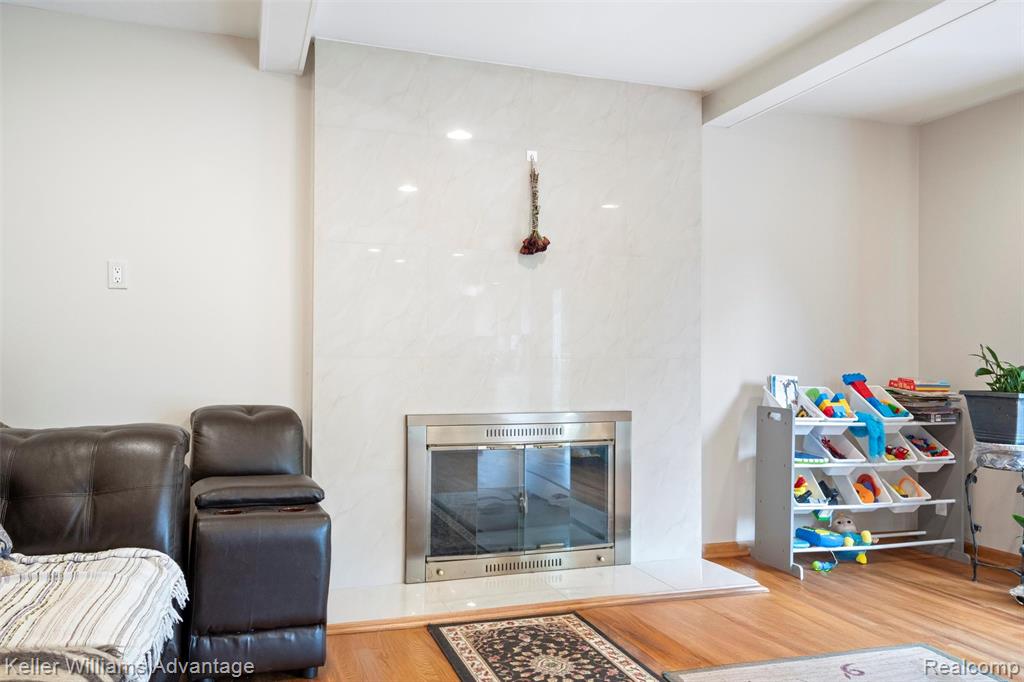 5016 Patrick Road West Bloomfield, MI 48322 - Photo 24 of 71 Gallery Image 24