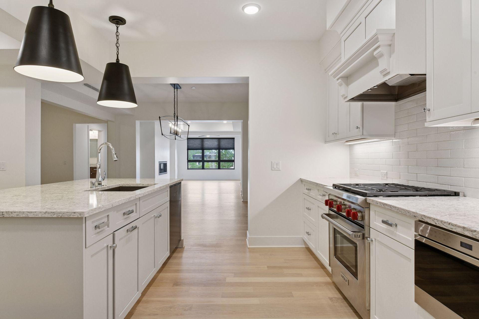 222 Ferndale Road South, Unit 207 Wayzata, MN 55391 - Photo 6 of 35